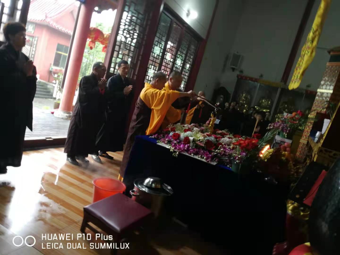 大资本210cc释迦牟尼佛圣诞法会圆满